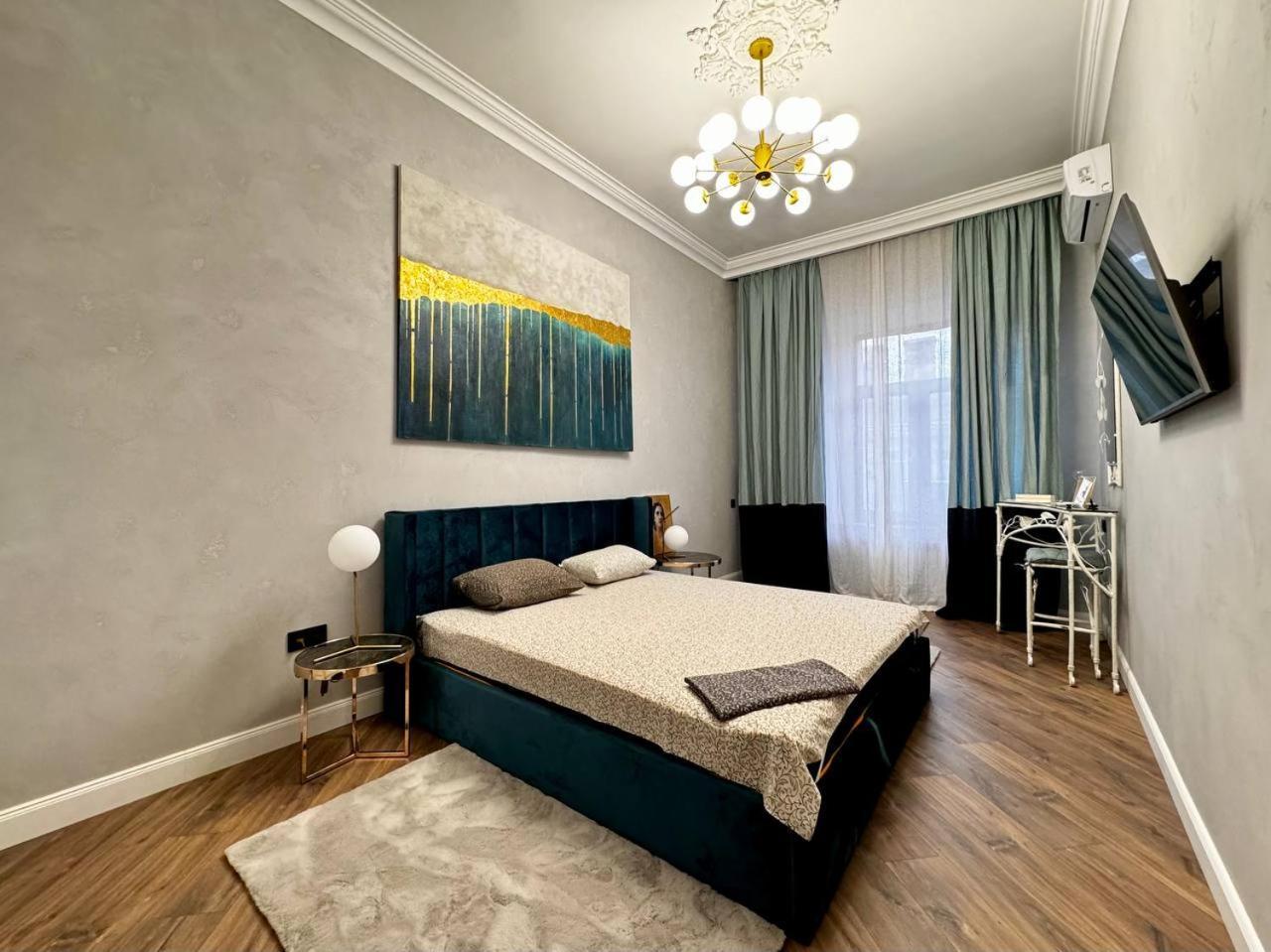 Deribasivska 10 Luxury Apartment Odesa Exterior photo