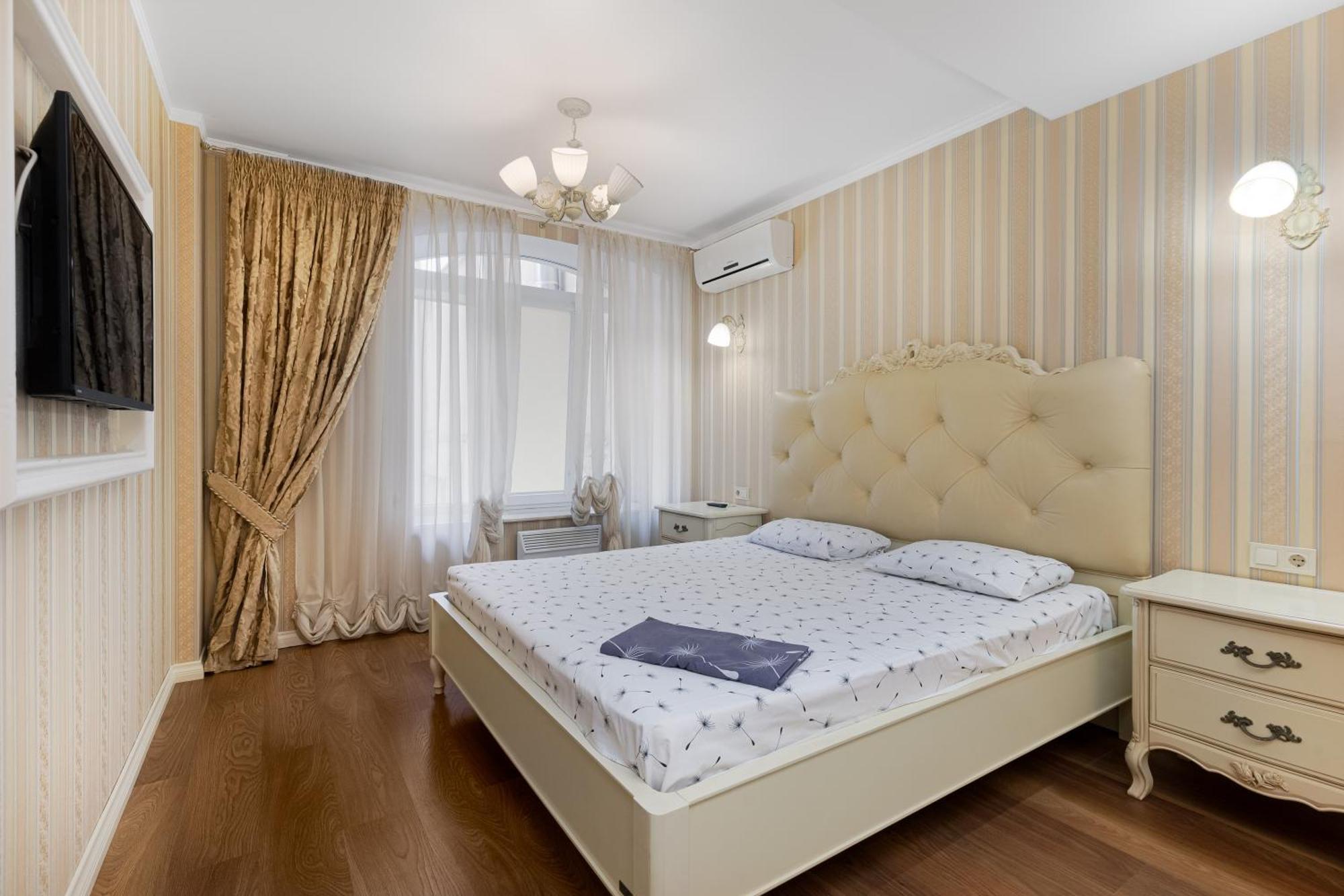 Deribasivska 10 Luxury Apartment Odesa Exterior photo